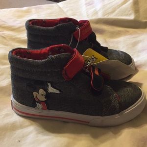 Mickey Mouse Toddler Boys Hi-Top Sneakers 10 NWT